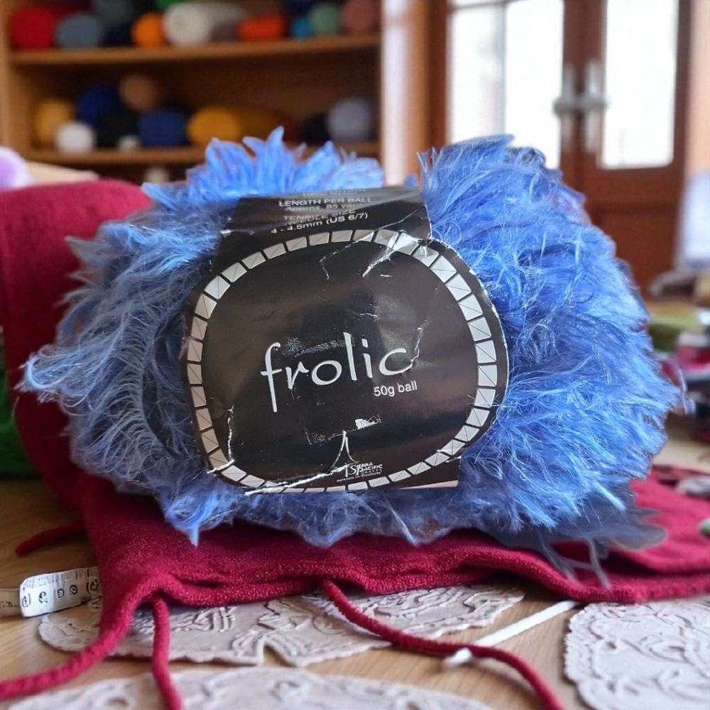 FROLIC Blue 50g Ball 100% Nylon 85 Yards